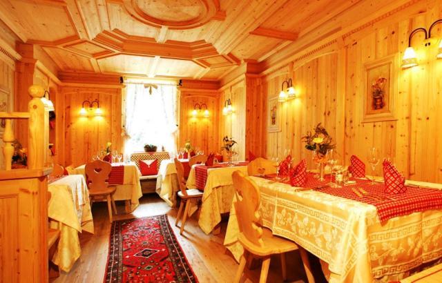 Hotel Corona Krone Sëlva di Val Gardena Eksteriør billede