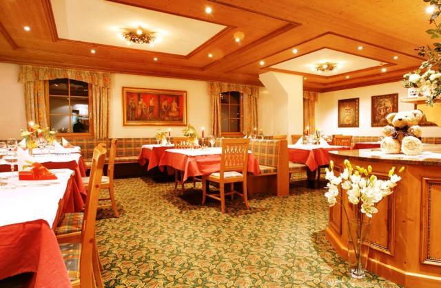 Hotel Corona Krone Sëlva di Val Gardena Eksteriør billede
